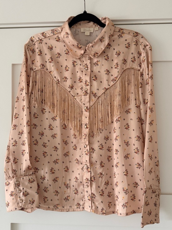Anthropologie Tops - Anthropologie Letmebe Floral fringed blouse.